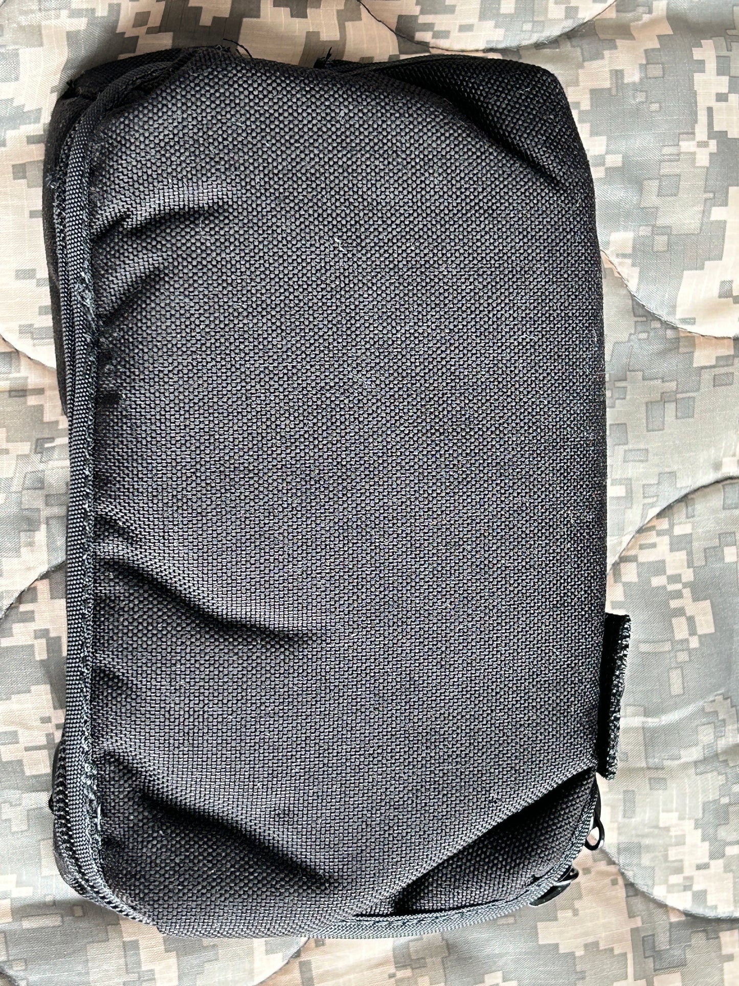 ELECTRONIC CABLE CASE - PADDED (NEW)