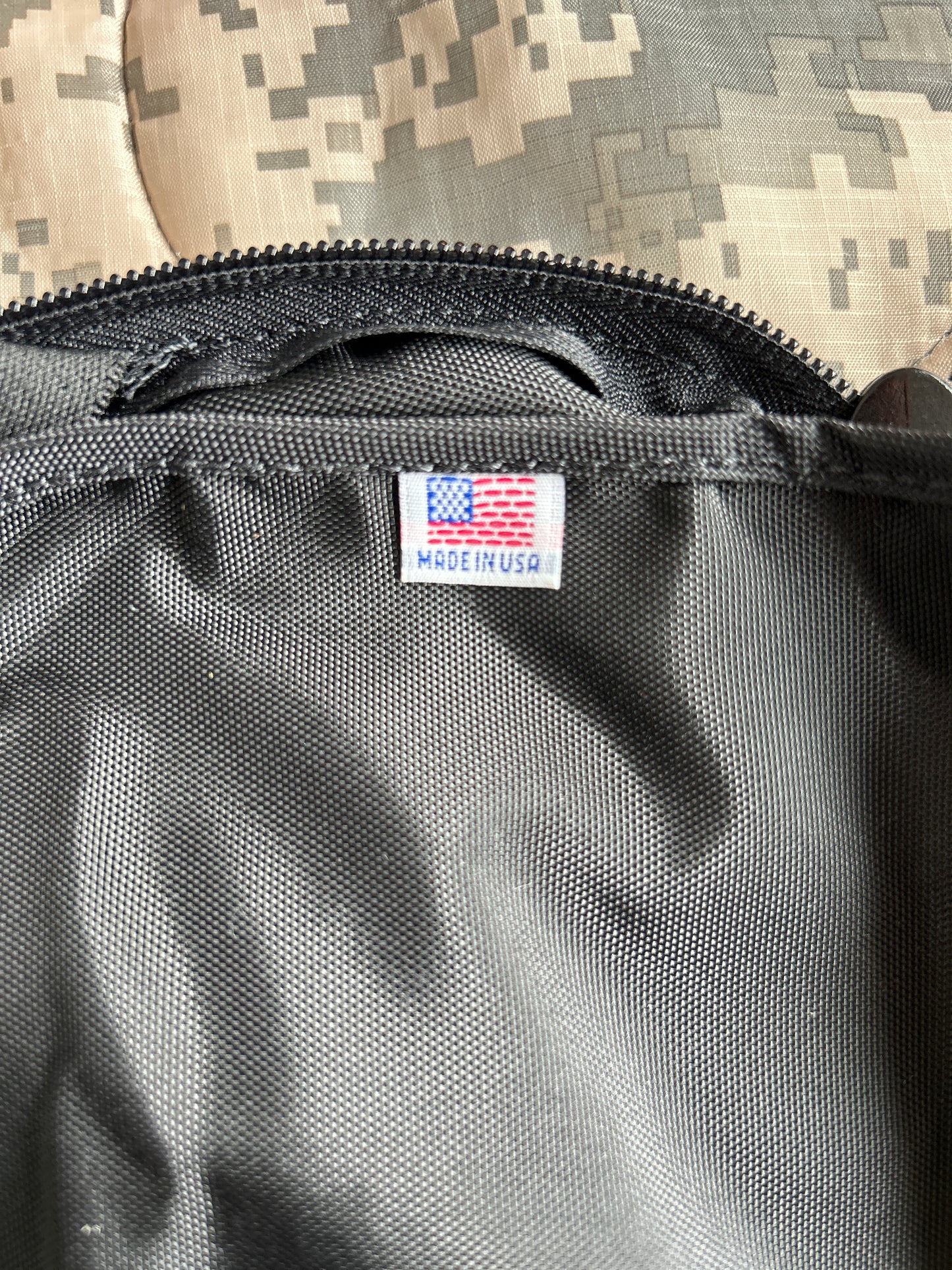 ELECTRONIC CABLE CASE - PADDED (NEW)