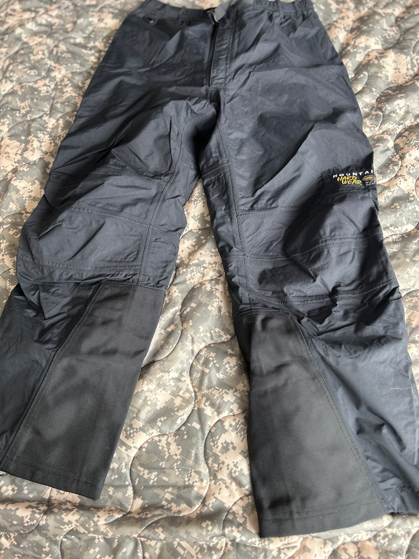 Mountain Hardware Conduit Waterproof Ski Snowboard Pants - SIZE Large Light Weight (New Never Issued)