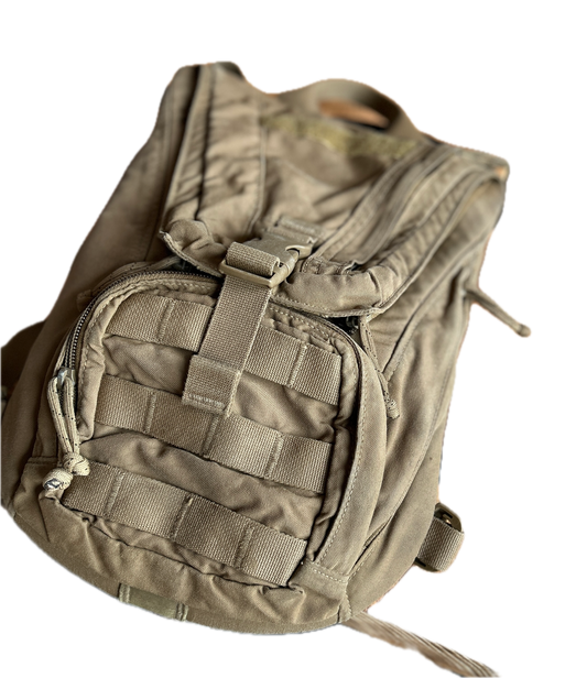 Marine Hydration Back Pack with New Bladder/Hose/Mouthpiece - Marine Coyote Tan GOOD Condition